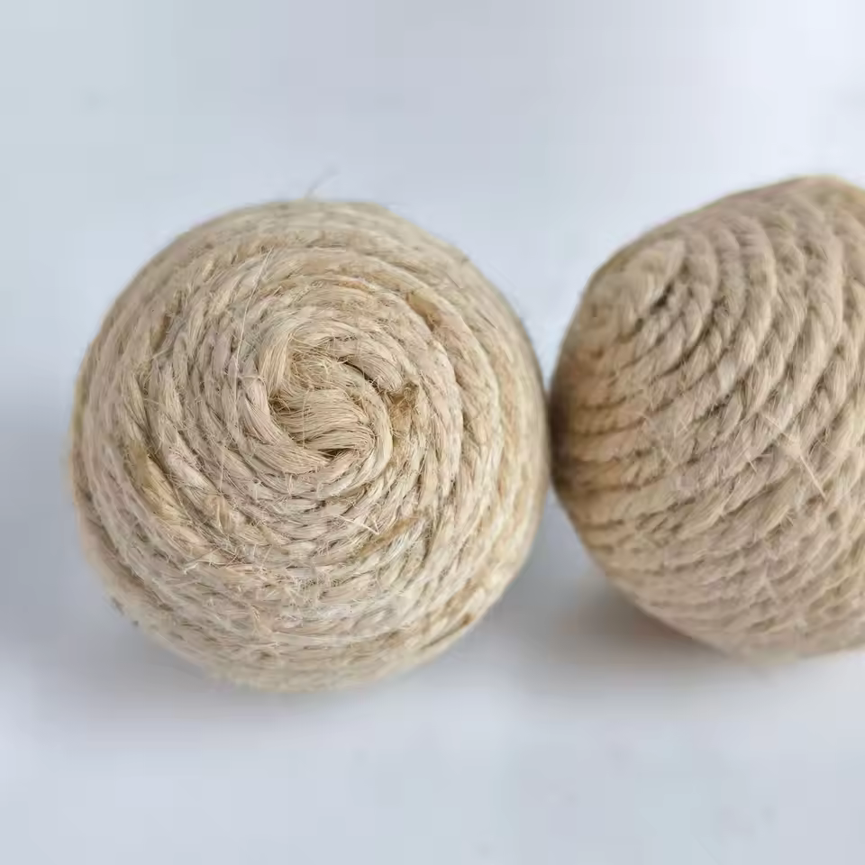 WAFA Customized Eco-Friendly Thin Jute Rope Ball Pet Toy Cross-Border Rabbit Bird Cat Dog Gnawing Molar Holiday Decoration Solid
